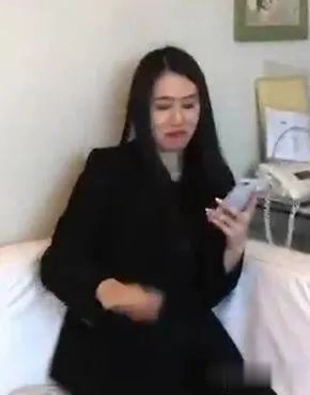 77岁富豪交往4000名美女，娶AV嫩妻3个月后暴毙家中，如今终破案- TNAOT